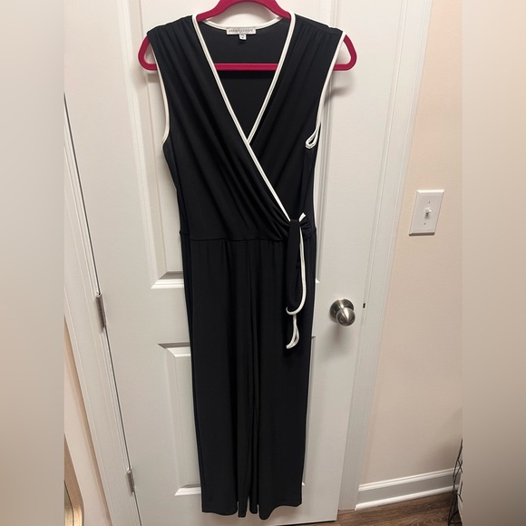 Women's Annalee + Hope Jumpsuit Size M Black with White piping - Picture 1 of 8